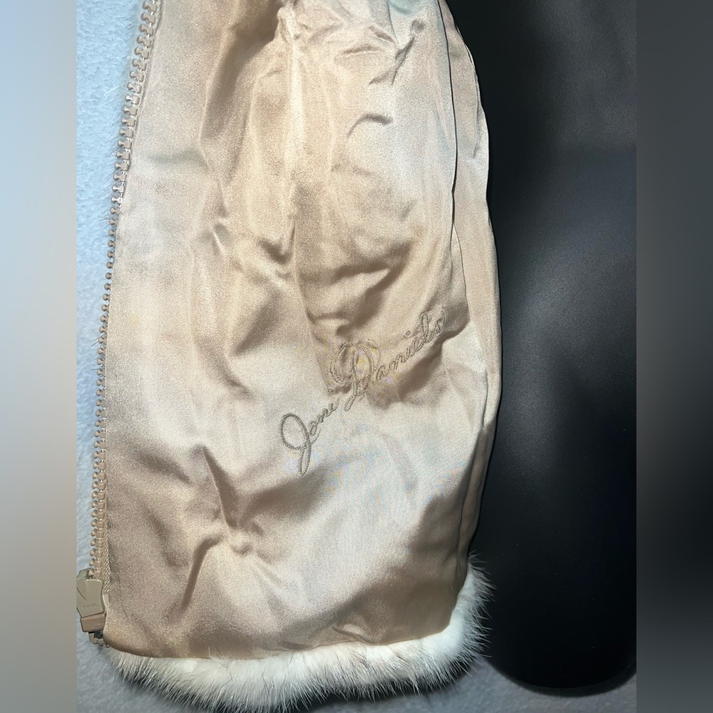 Pam Mahoney of Dallas Mink Coat - Picture 9 of 10